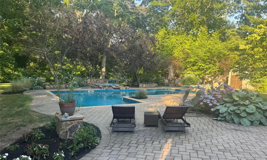 11 Tern Court, East Islip, NY 11730 - #3