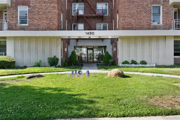 1430 Seagirt Boulevard #6H, Far Rockaway, NY 11691
