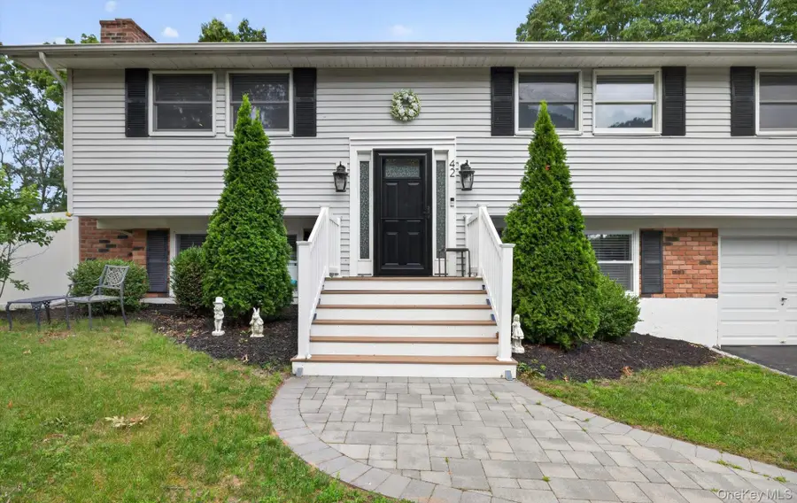 42 W Broadway, Port Jefferson Station, NY 11776 - #2