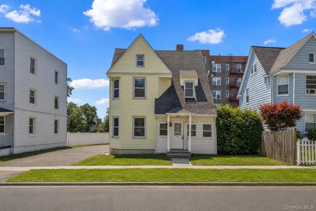 38 Trinity Place, New Rochelle, NY 10805 - #1
