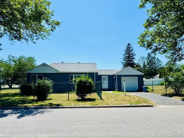 1 Heights Place, Riverhead, NY 11901