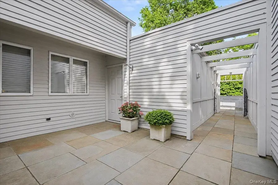 32 Beechwood Way, Briarcliff Manor, NY 10510 - #3
