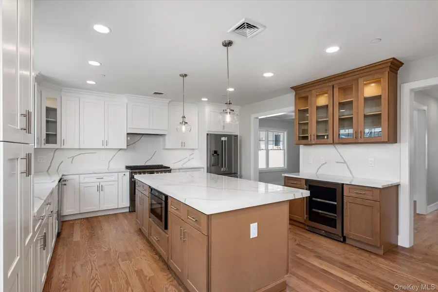 21 Island Parkway, Island Park, NY 11558 - #3