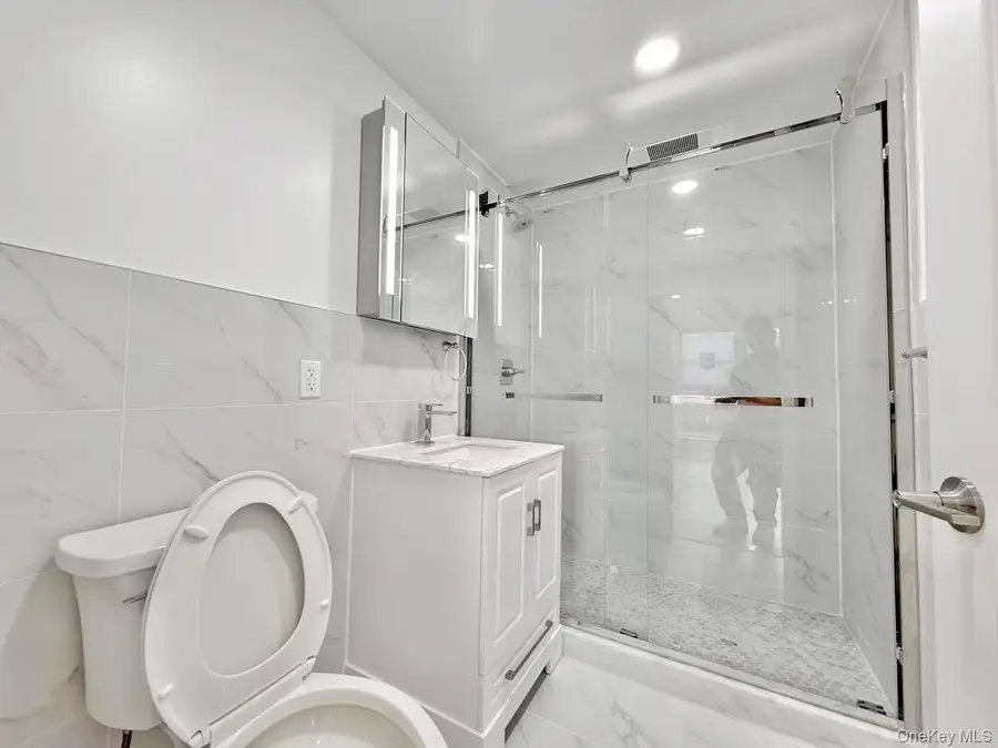 13450 Blossom Ave #4F, Flushing, NY 11355 - #3
