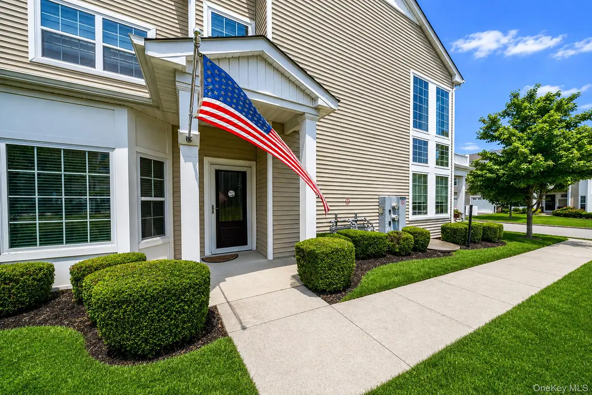 32 Avery Way, Blue Point, NY 11772 - #1