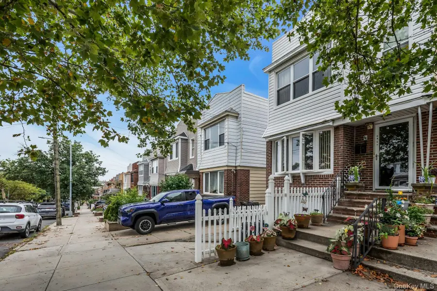 6417 Eliot Avenue, Middle Village, NY 11379 - #3