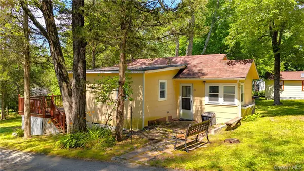 50 Glanhope Road #21, Hopewell Junction, NY 12533