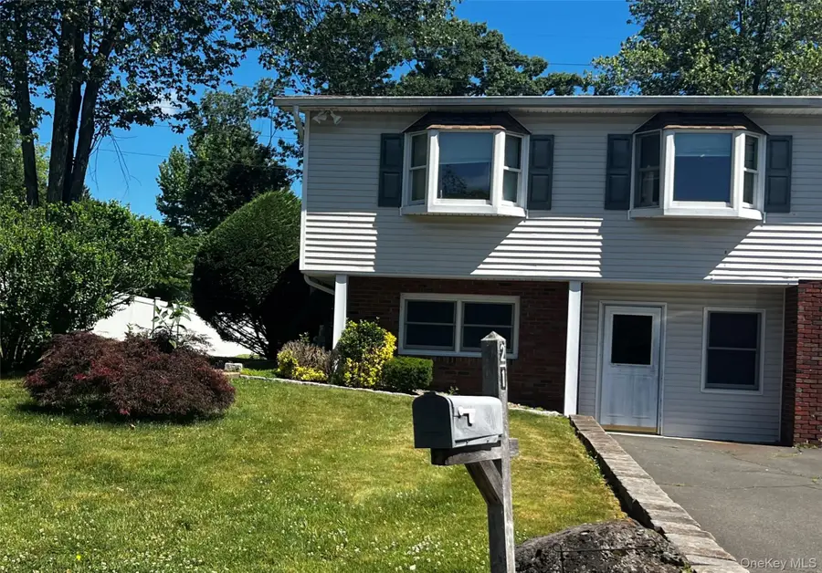 21 Vailshire Circle, Nanuet, NY 10954 - #2