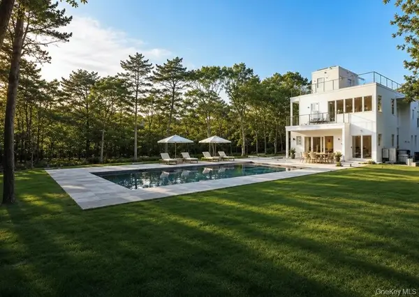 5 Bark Court, Wainscott, NY 11975