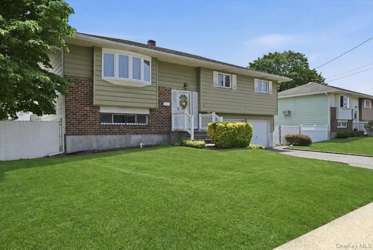 30 Oregon Street, Deer Park, NY 11729 - #1