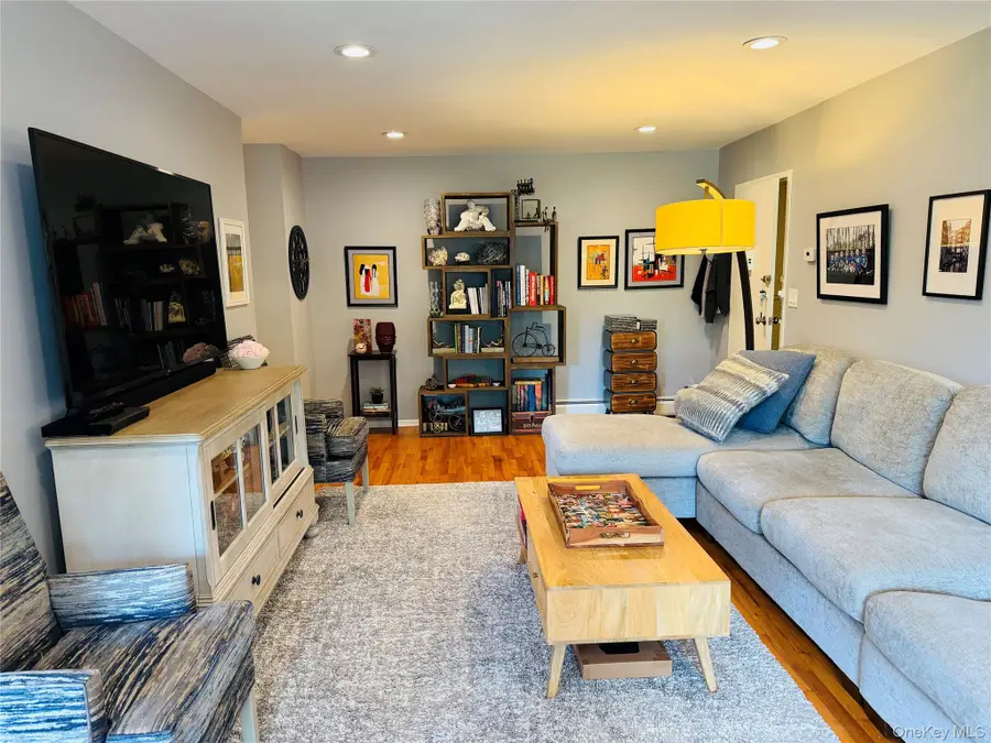 8 E Lawrence Park Drive #9, Piermont, NY 10968 - #3