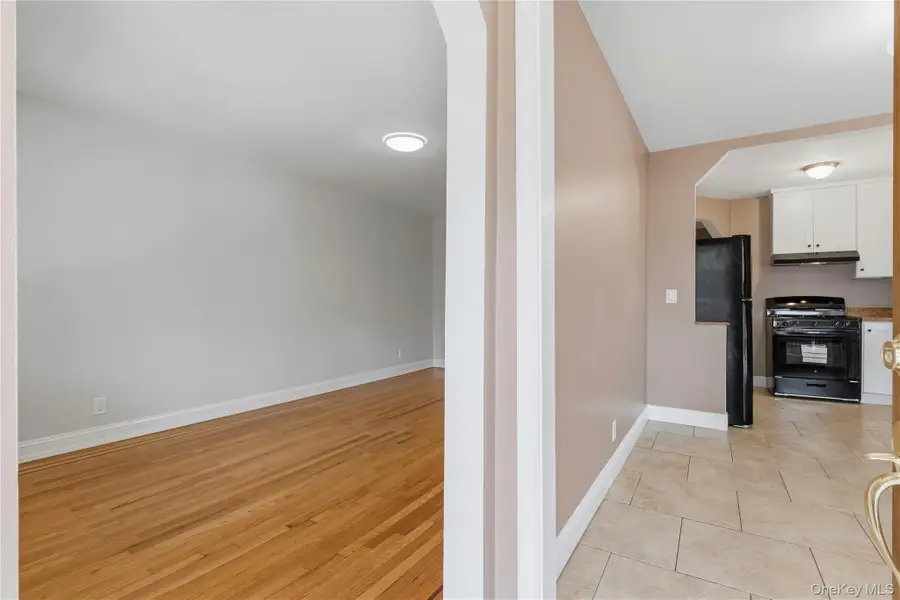 817 Quincy Avenue, Bronx, NY 10465 - #2