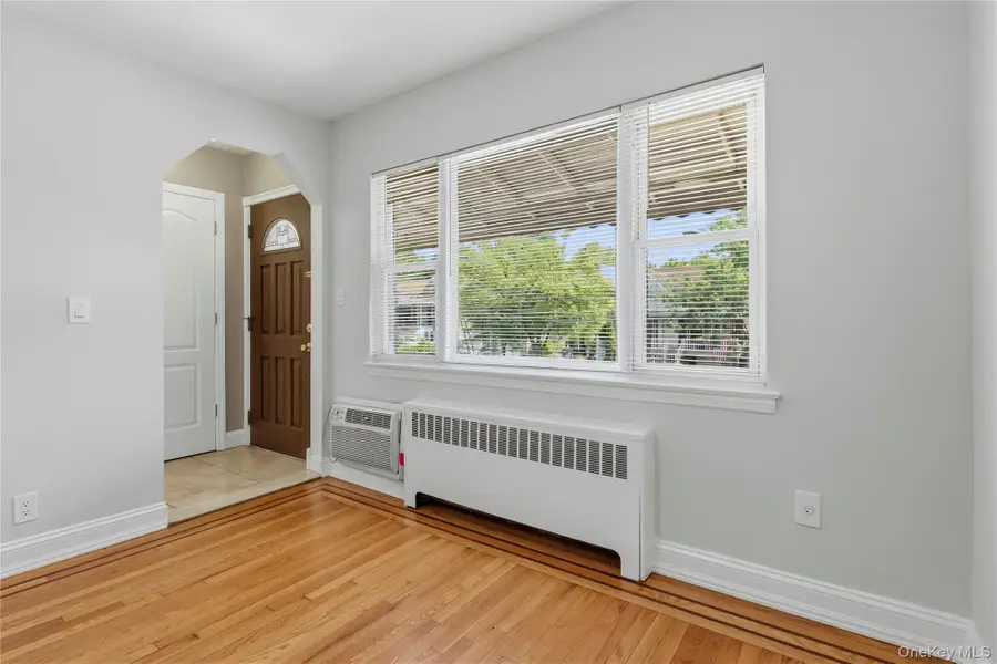 817 Quincy Avenue, Bronx, NY 10465 - #3