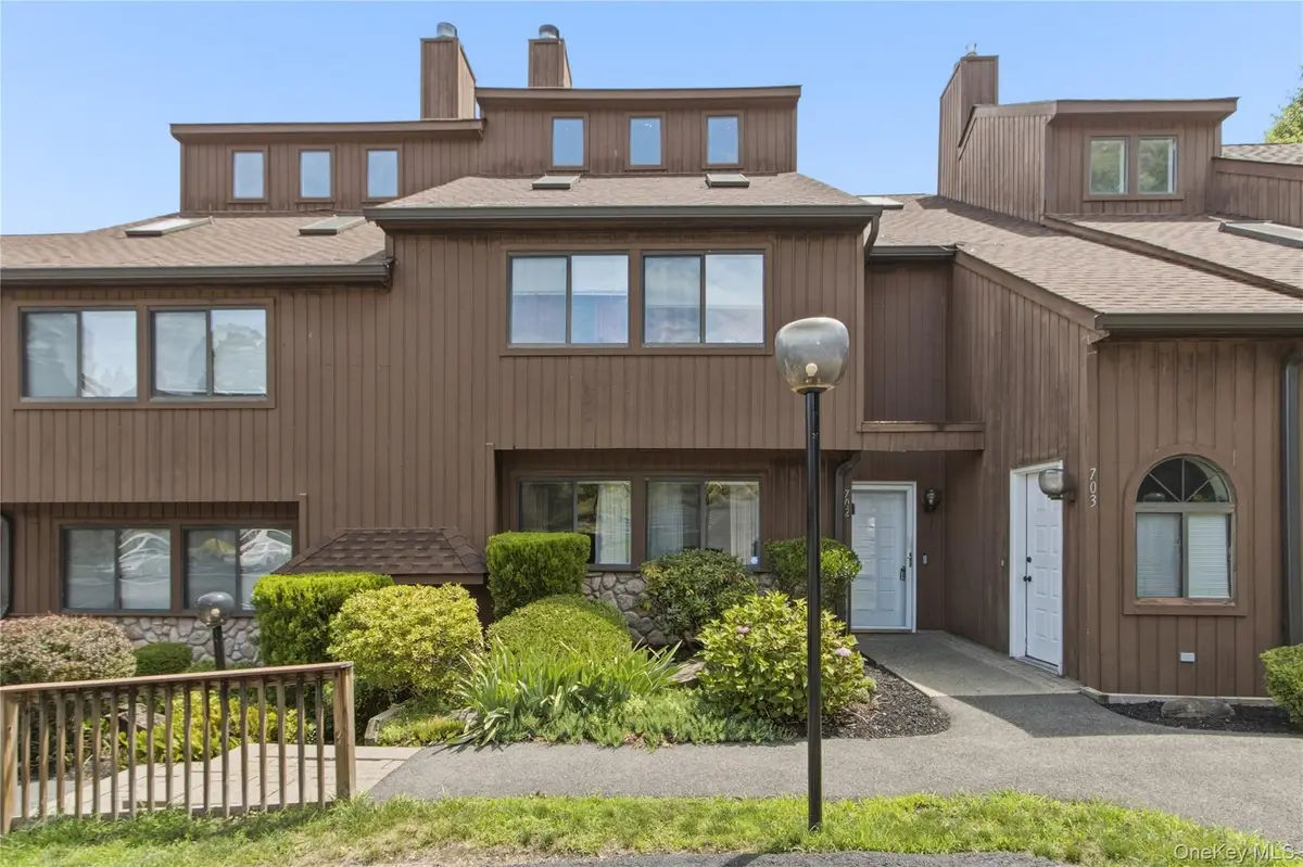 702 Scenic Lane, Poughkeepsie, NY 12603 - #1