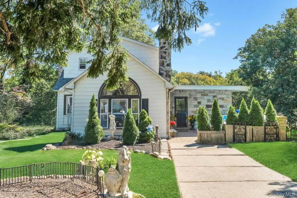122 Dawn Road, Rocky Point, NY 11778 - #1