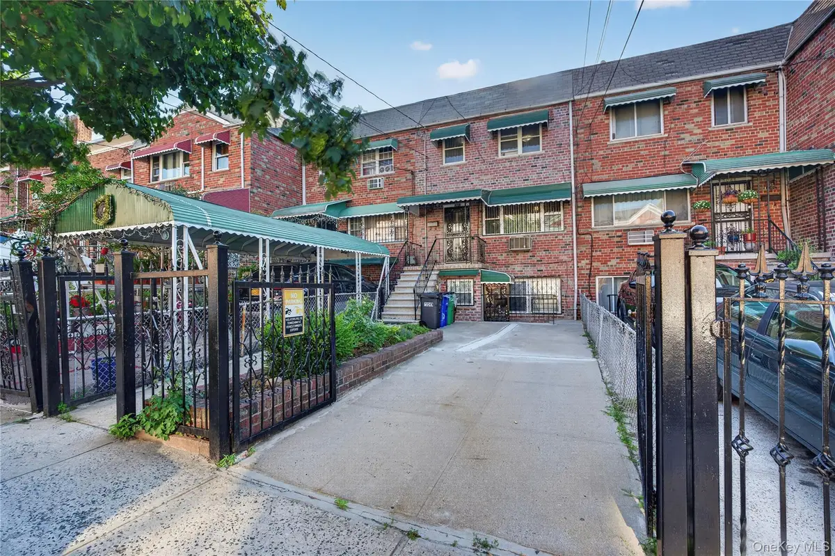 3043 Matthews Avenue, Bronx, NY 10467 - #1