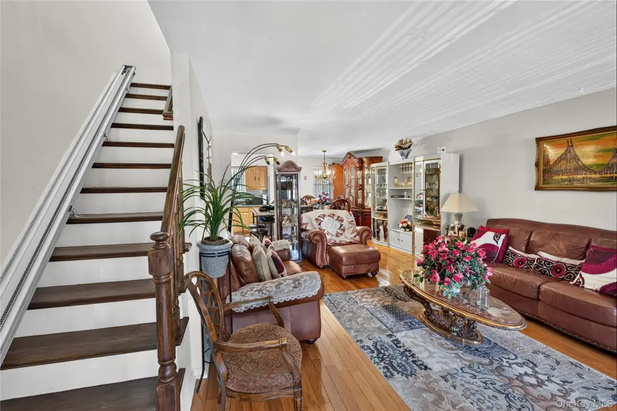 3043 Matthews Avenue, Bronx, NY 10467 - #3