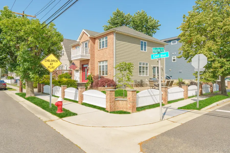 30 East Boulevard, East Rockaway, NY 11518 - #3