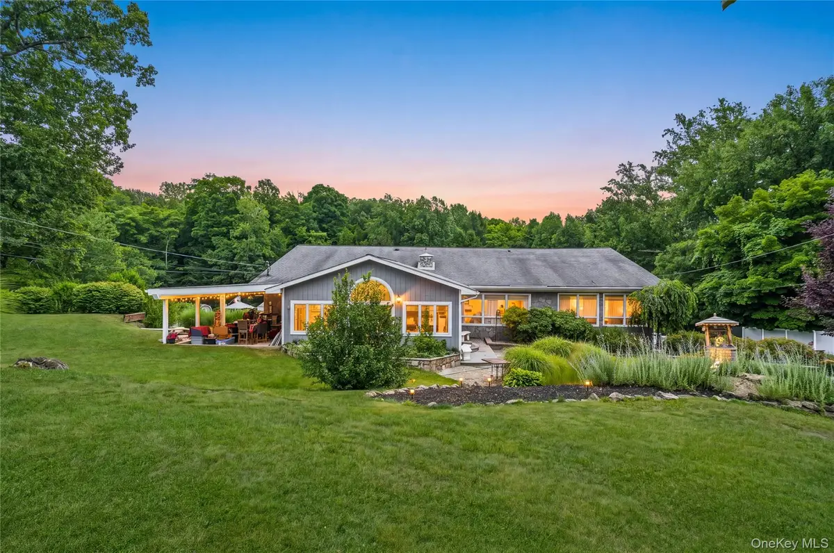 289 Oak Ridge Road, Hopewell Junction, NY 12533 - #1