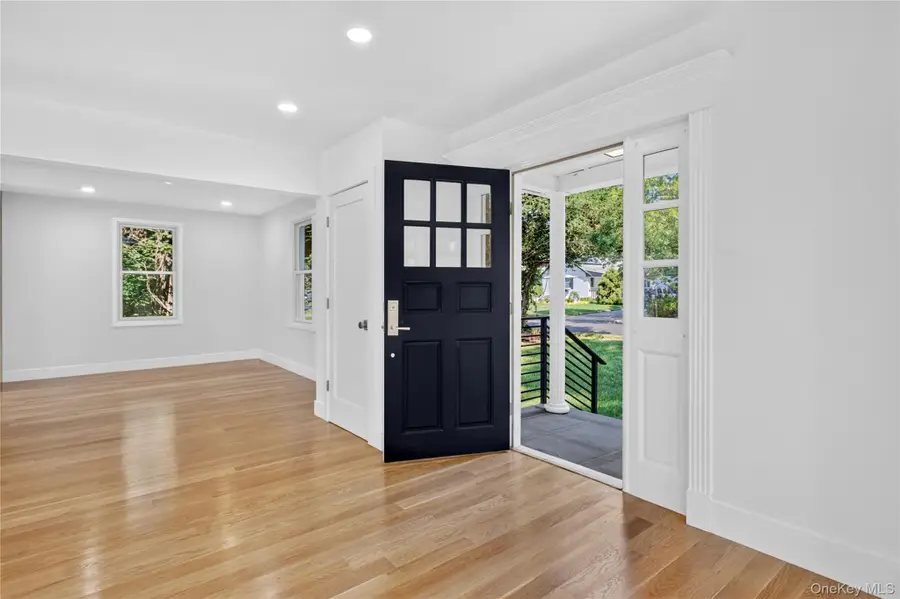 118 Willow Street, Roslyn Heights, NY 11577 - #3