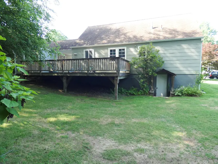 28 Hilltop Drive, New Windsor, NY 12553 - #3