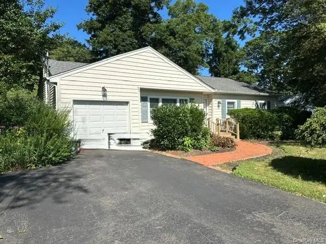 94 Arlington Road, Ronkonkoma, NY 11779 - #3