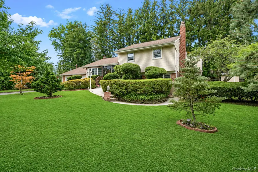 11 Carrol Place, Greenlawn, NY 11740 - #3