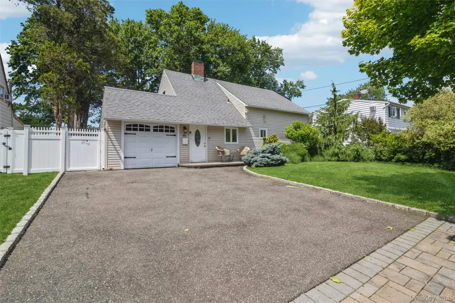 45 Abbot Lane, Hicksville, NY 11801 - #2