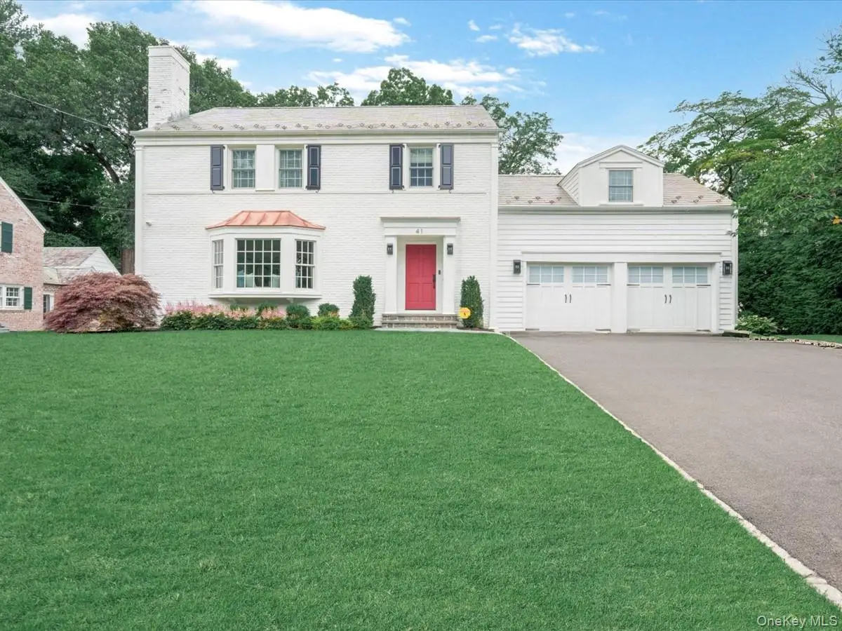 41 Strickland Place, Manhasset, NY 11030 - #1