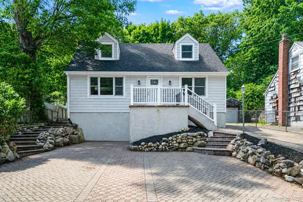 245 Melville Road, Huntington Station, NY 11746