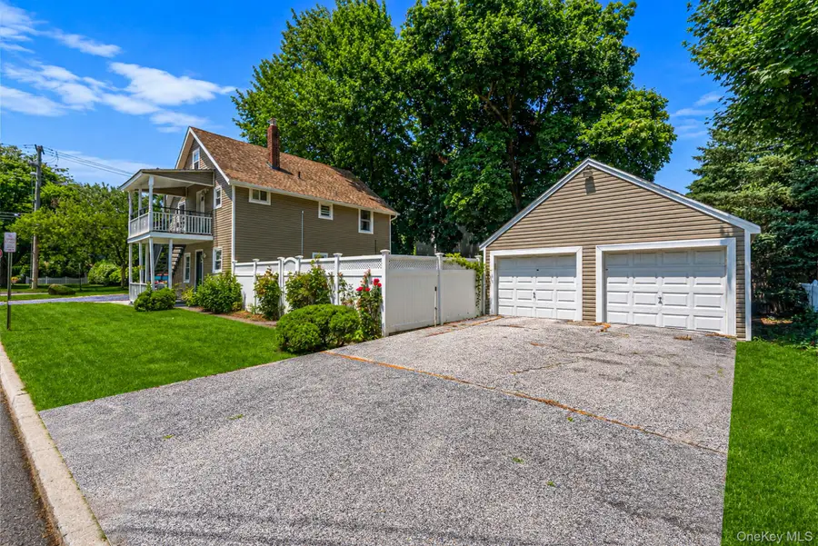 22 Locust Avenue, Glen Head, NY 11545 - #3