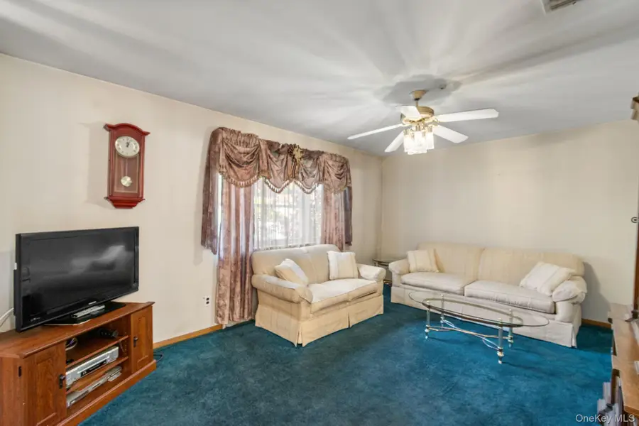528 Lake Court #528, Middle Island, NY 11953 - #3