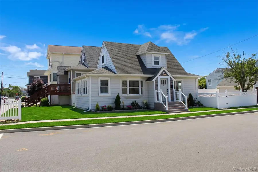 9 Franklin Street, East Rockaway, NY 11518 - #2