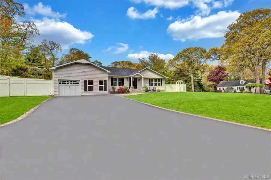 4 Saint Marks Place, Stony Brook, NY 11790 - #3