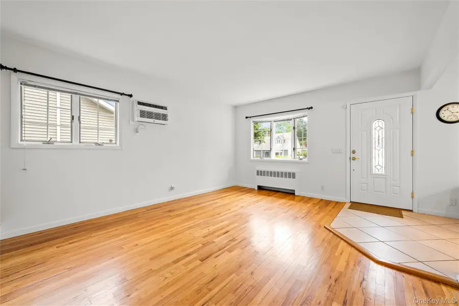 54 Edgewood Road, Port Washington, NY 11050 - #3