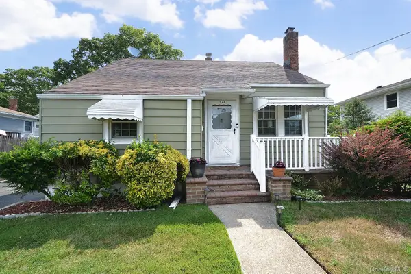 418 Asharoken Boulevard, Bay Shore, NY 11706