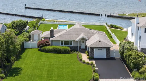 40 Laura Lee Drive, Center Moriches, NY 11934