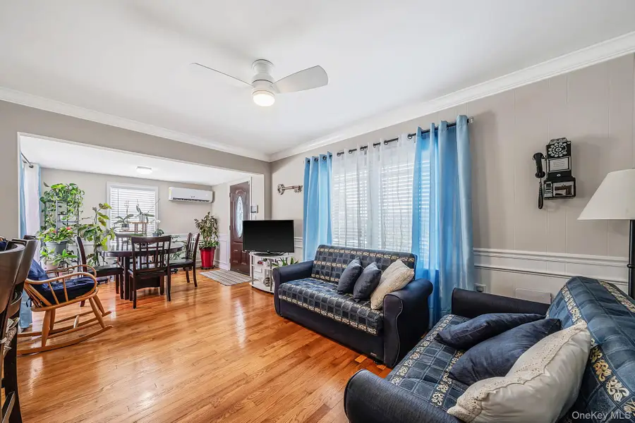 135 Clayton Street, Central Islip, NY 11722 - #3