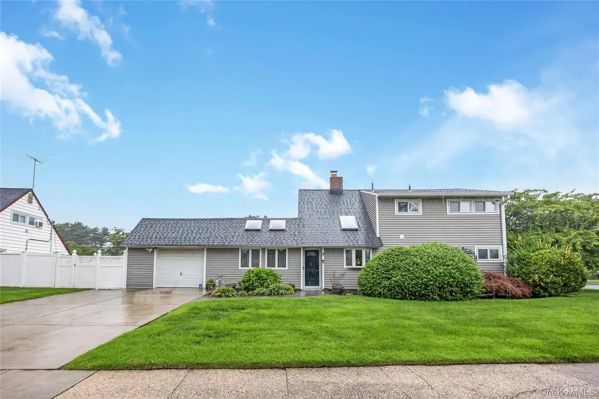 2 Glow Lane, Hicksville, NY 11801 - #1