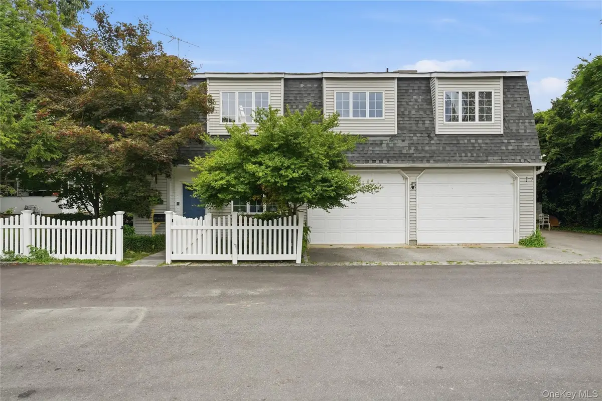 3 Finnin Place, Bayville, NY 11709 - #1