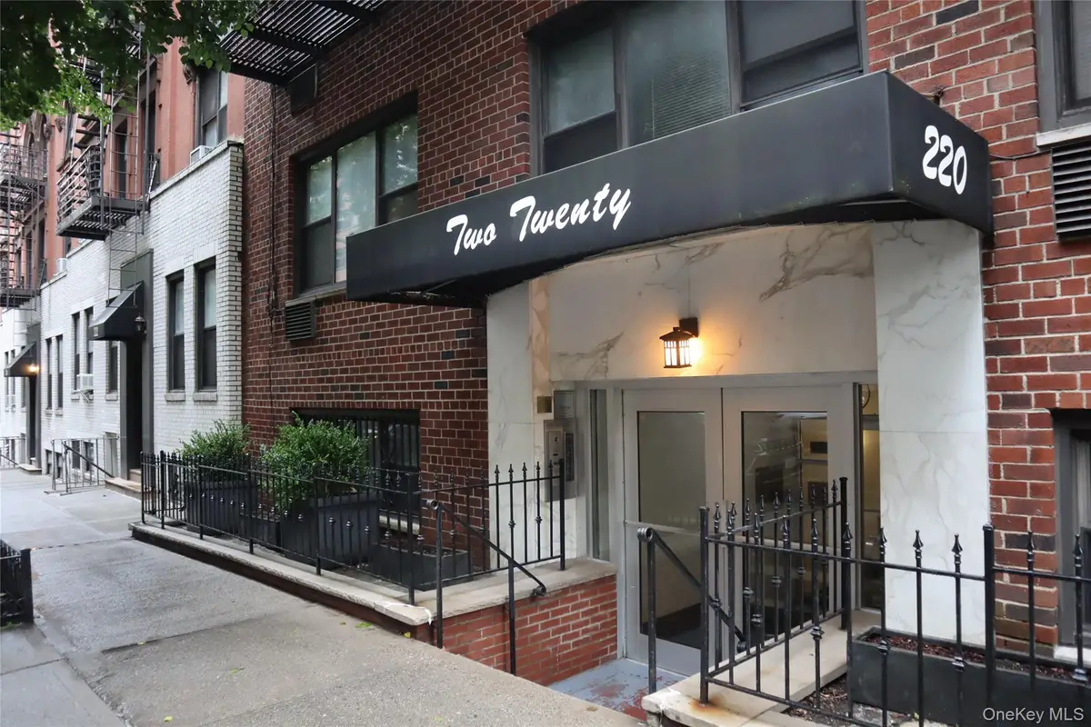 220 E 87th Street #4D, New York, NY 10128 - #1