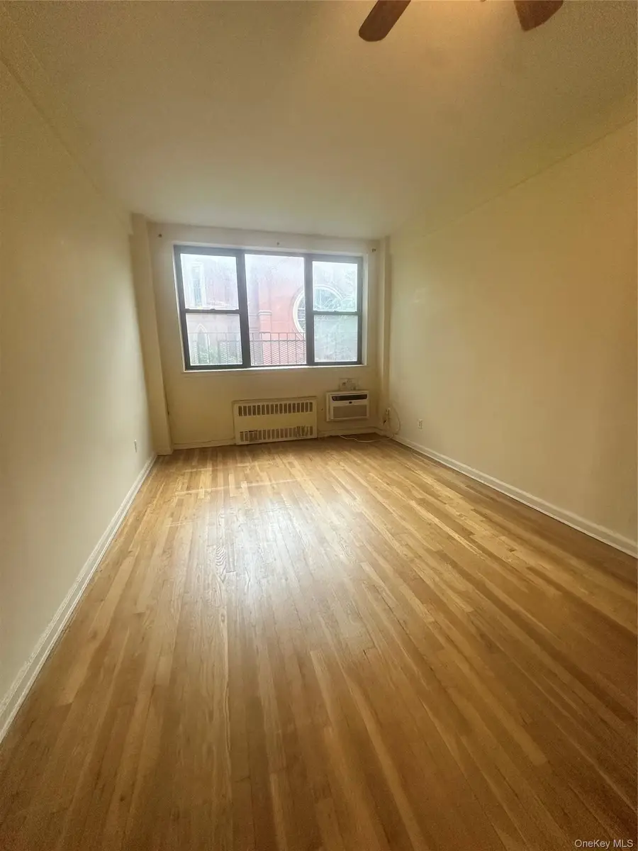 220 E 87th Street #4D, New York, NY 10128 - #3