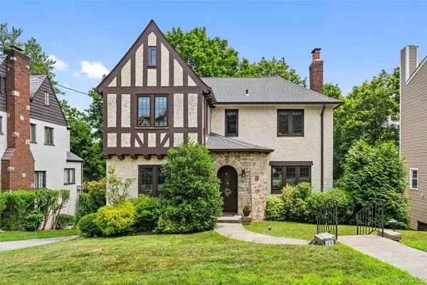40 Parkview Drive, Bronxville, NY 10708