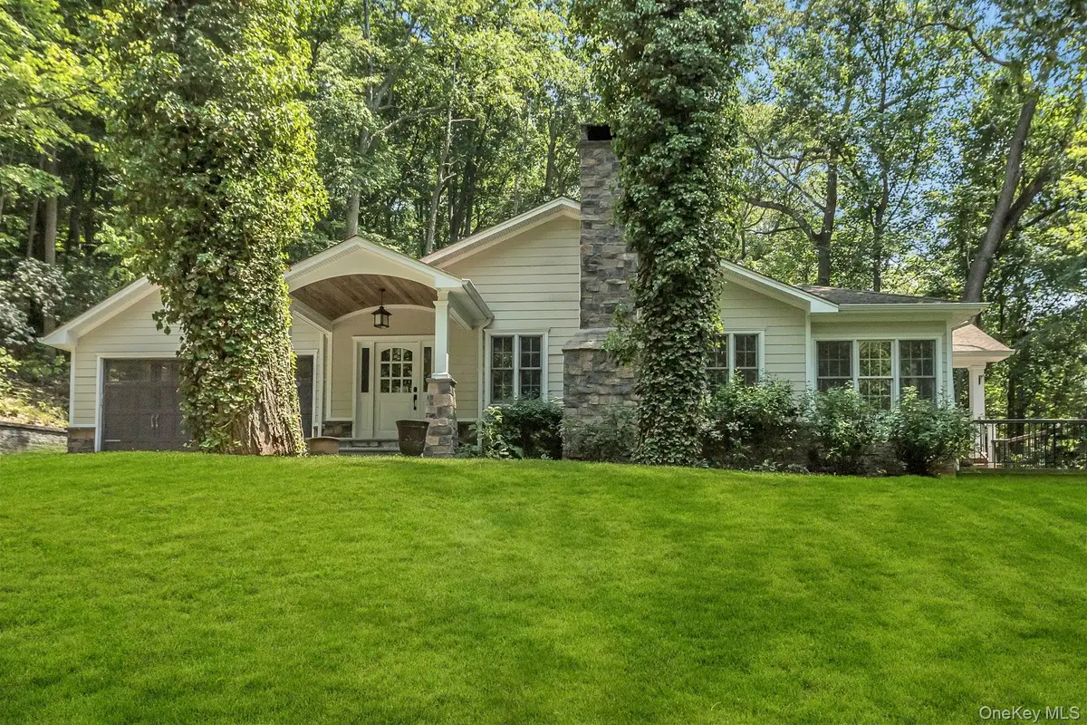 10 Laurel Cove Road, Oyster Bay Cove, NY 11771 - #1