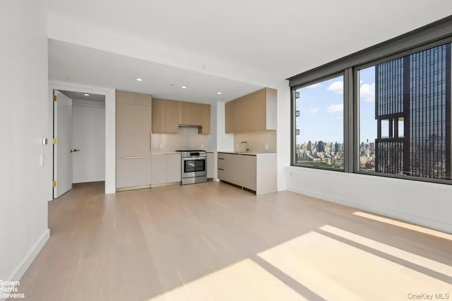 3 Court Square #3908, Long Island City, NY 11101 - #2