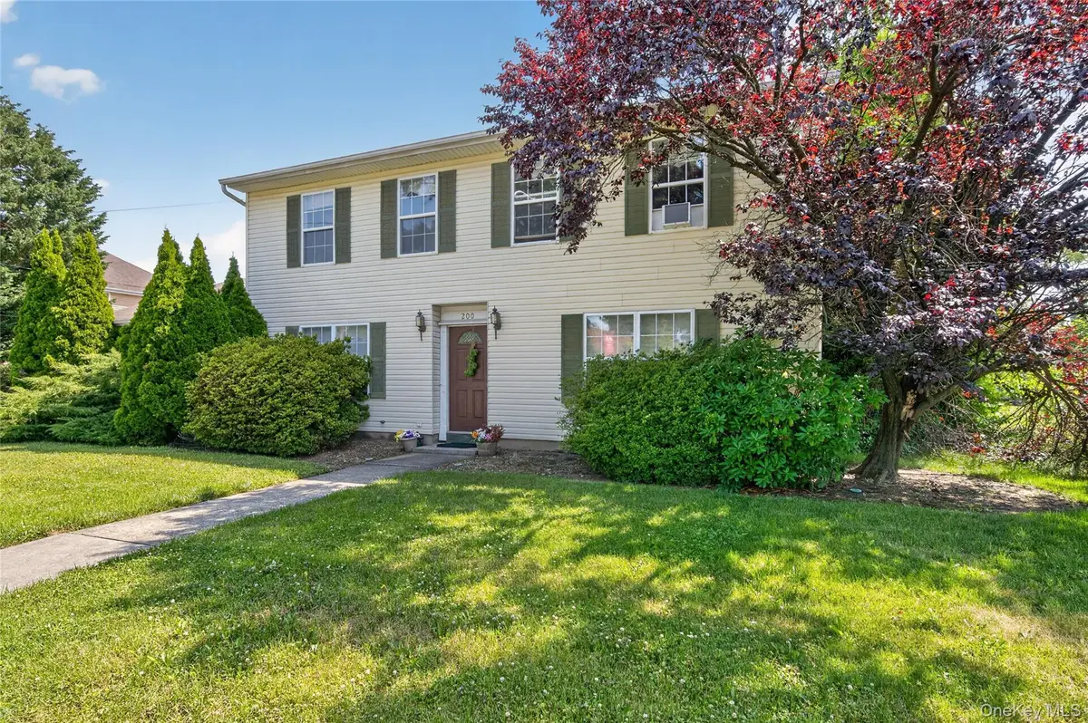 200 Saint Bridgets Lane, Westbury, NY 11590 - #1