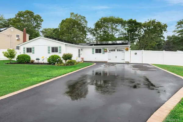 75 Presford Drive, Shirley, NY 11967