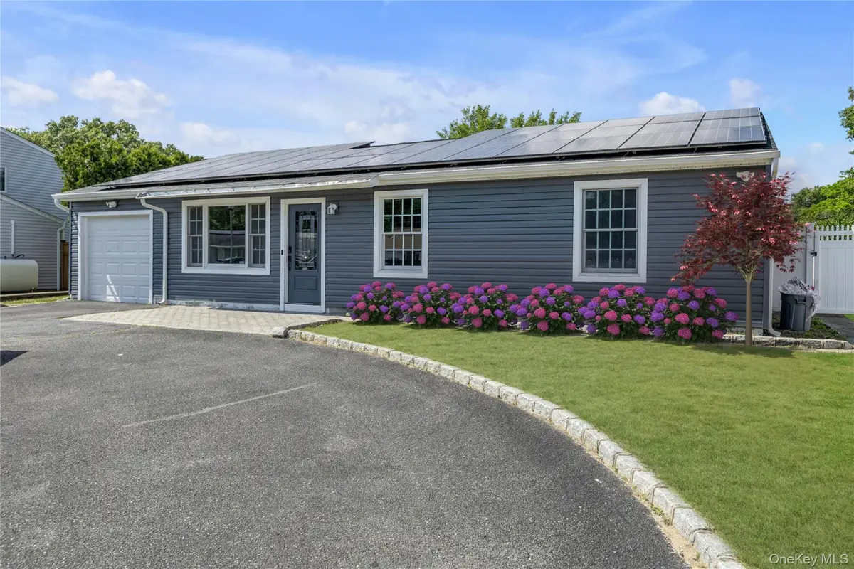 74 Glen Summer Road, Holbrook, NY 11741 - #1