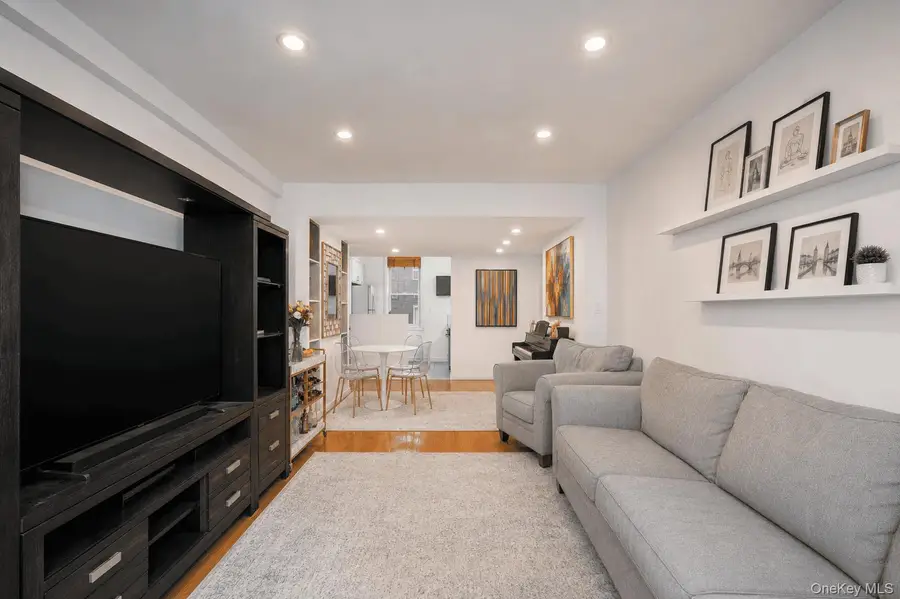 3185 Crescent Street #215, Astoria, NY 11106 - #3
