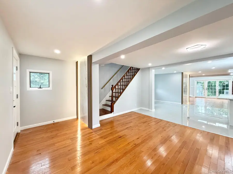 20 Baylis Place, Syosset, NY 11791 - #2